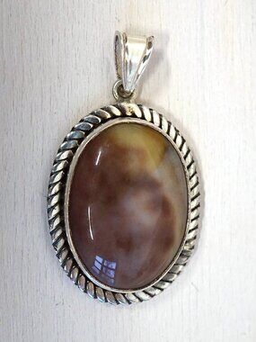 0011 vintage sterling silver oval jasper pendant
